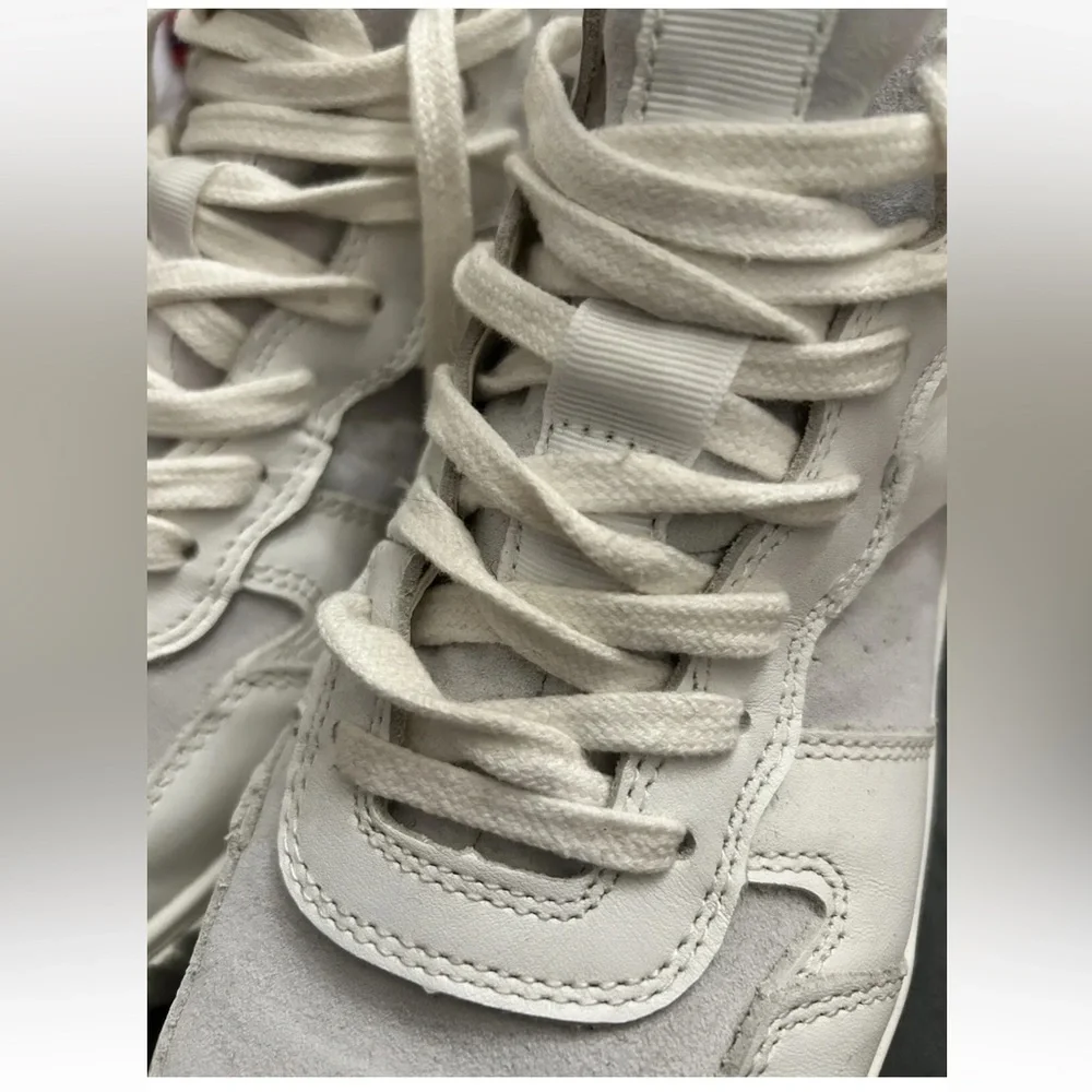 H&M Woman’s White High Top Sneakers Size 8 - Picture 5 of 8